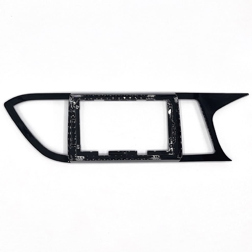 Рамка магнитолы 9" на SEAT Leon 2012+ Руль слева